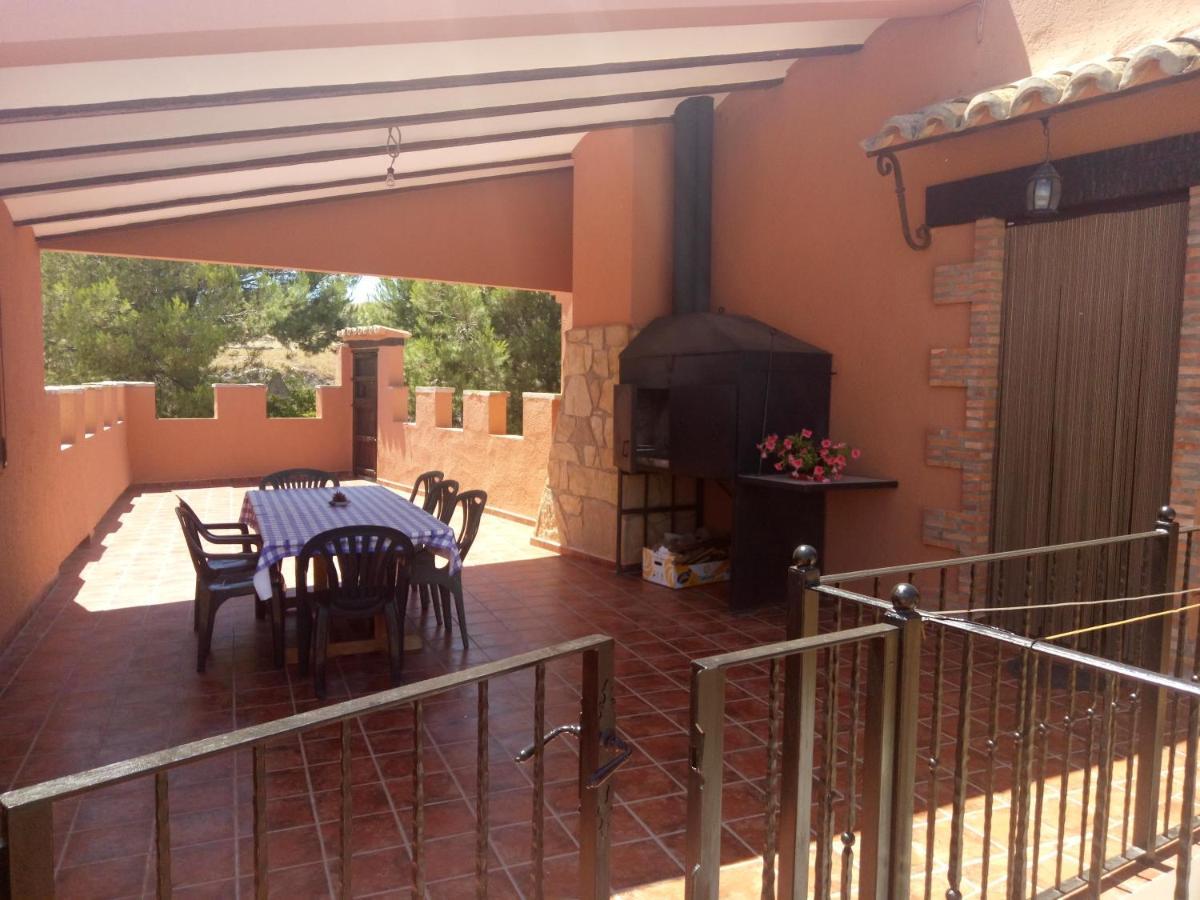 Apartamentos Turisticos La Fuensanta Cella Exterior photo